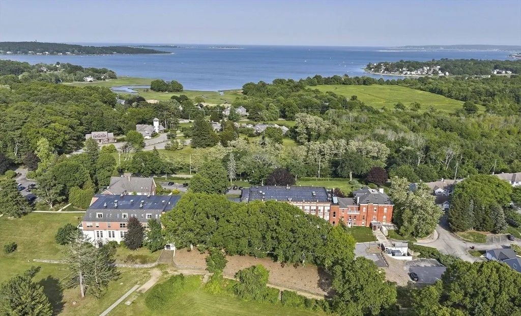 Prime Condo