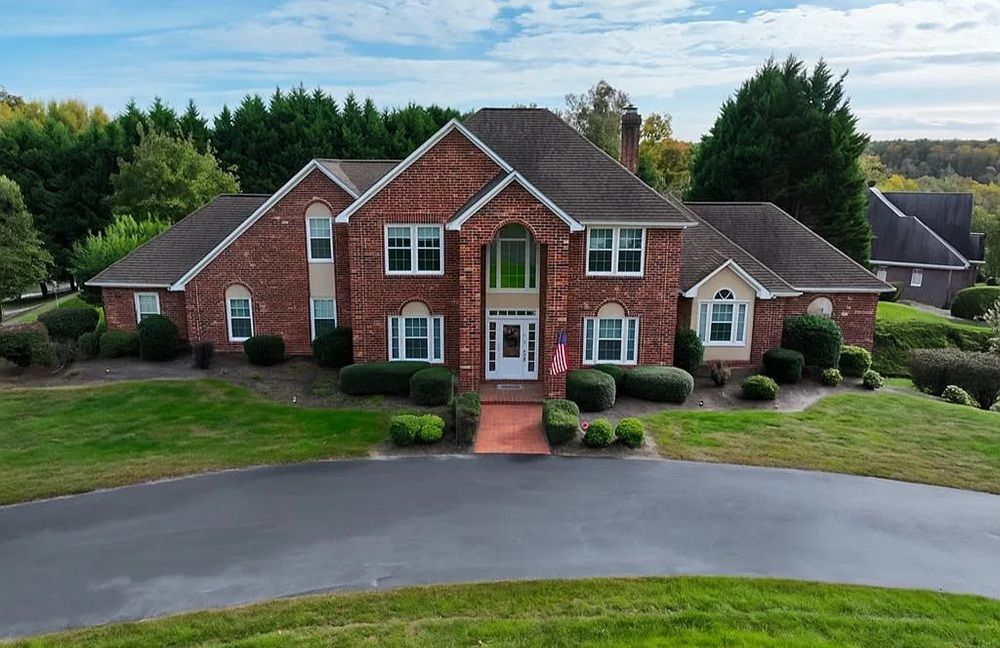 111 Walden Court