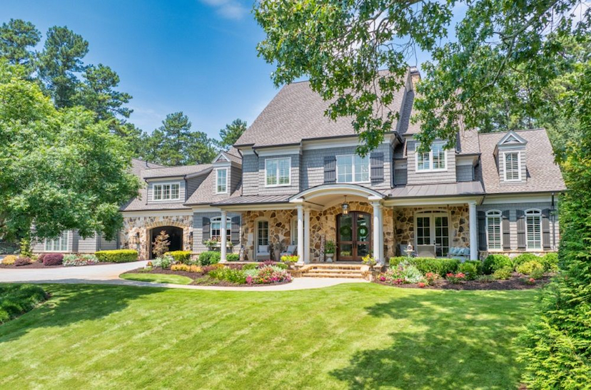 Lakefront Luxury Living