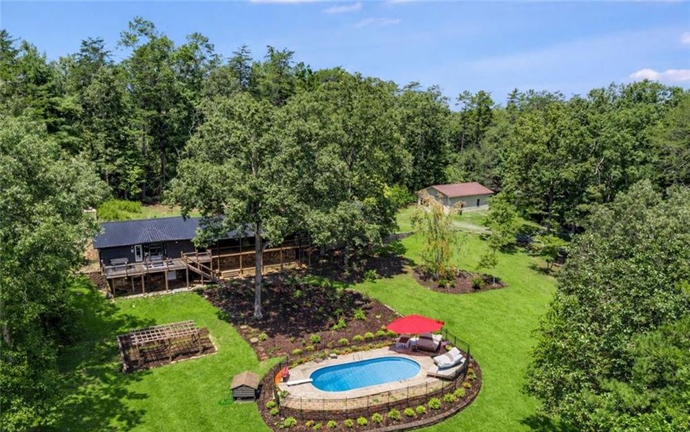 11 Collins Hollow Cove