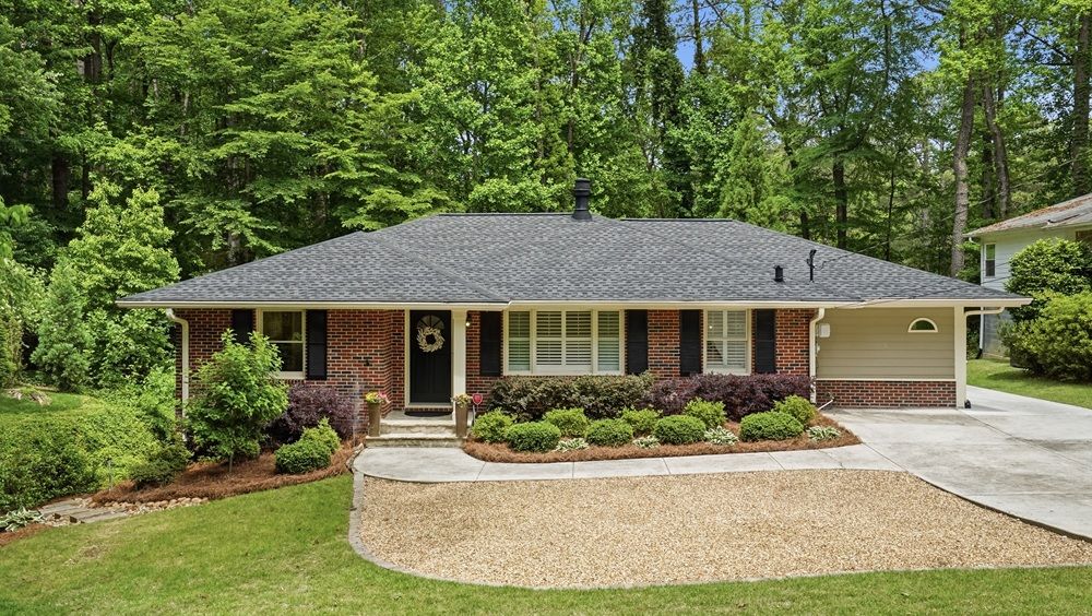 Sagamore Hills Stunner