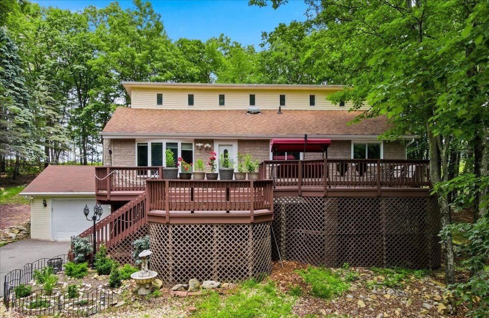 17 Basswood Court