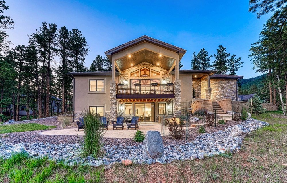 910 Spacious Skies