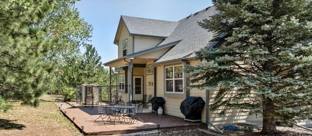3244 Huckleberry Way