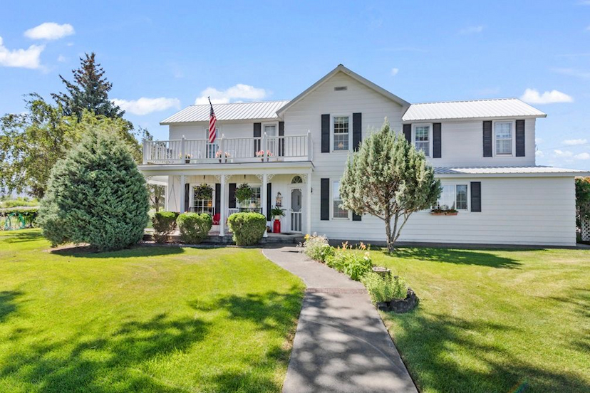 21475 Highway 550