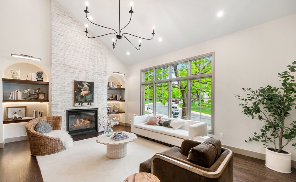 Exceptional Homes Deserve Exceptional Marketing.