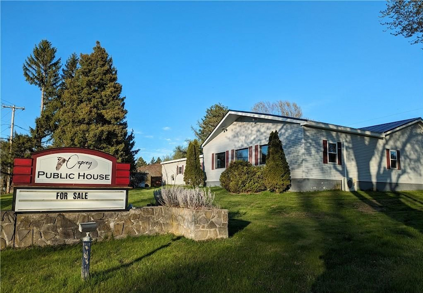 Amazing Renovated Townhome In Newburgh!
