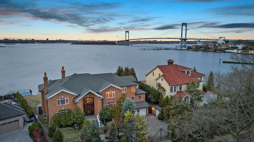 Enjoy Luxury Living And A Serene Lifestyle - Minutes From Manhattan!