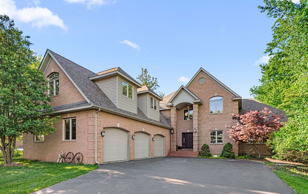 Custom Estate Living