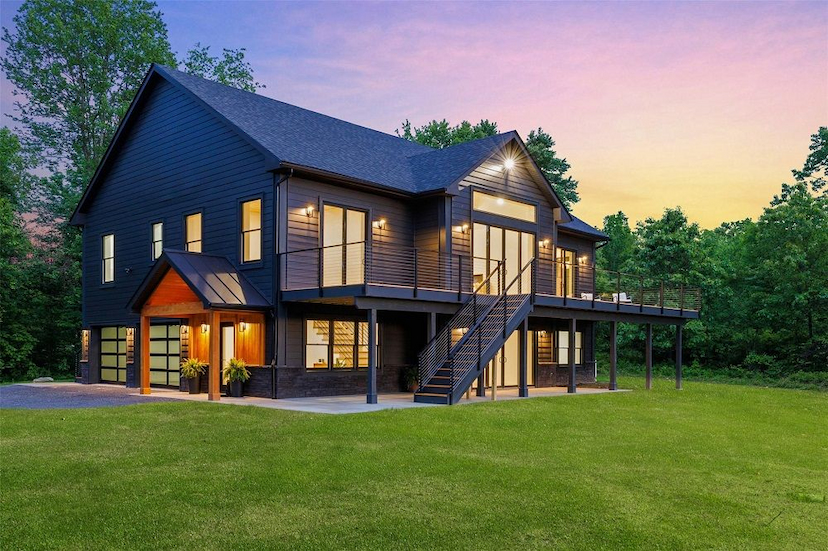 330 Station Rd