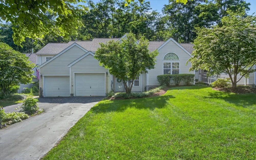 42 Prestwick Court