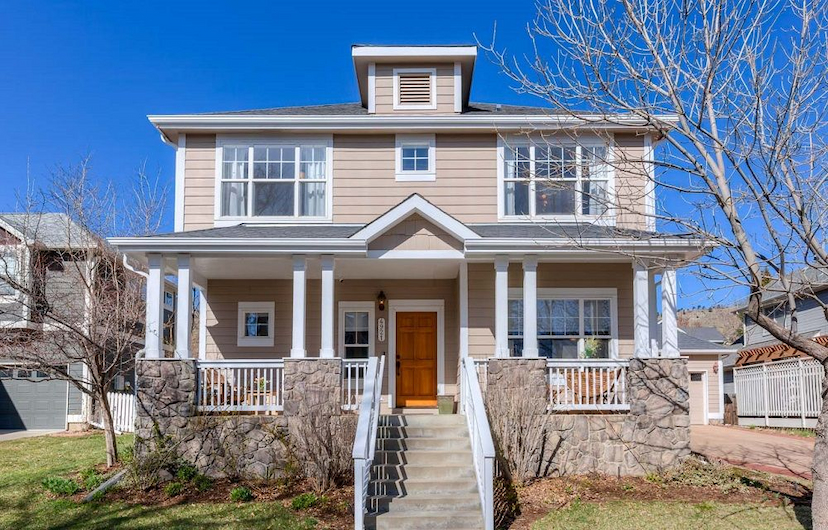 Spacious Dakota Ridge Dream Home
