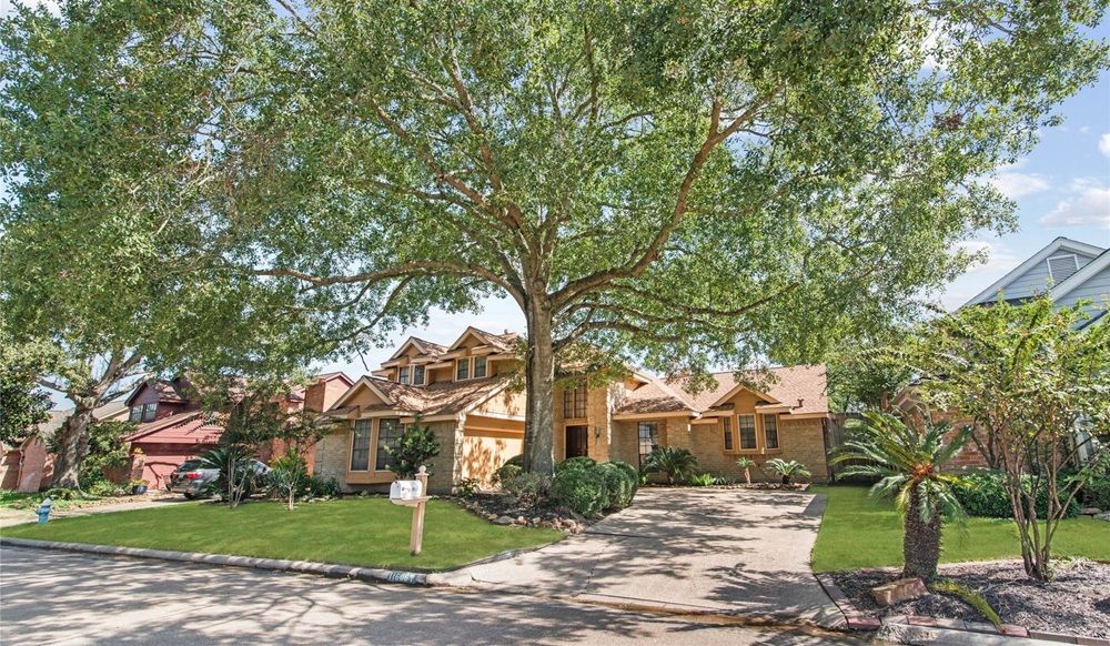 11606 Taos Ln
