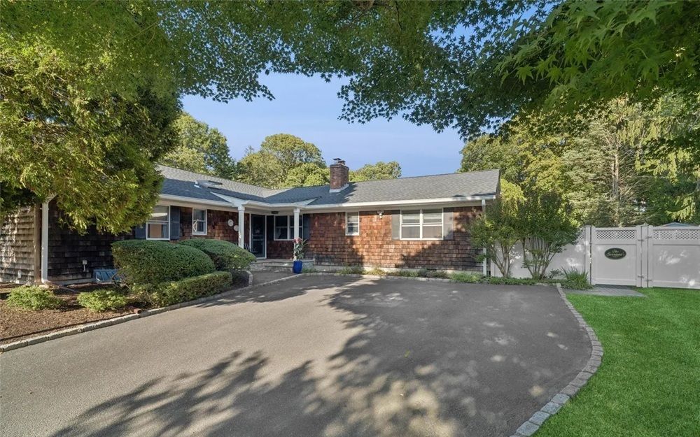 9 Monte Lane