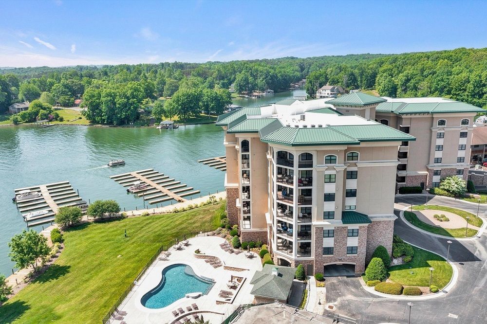Premier Waterfront End Unit