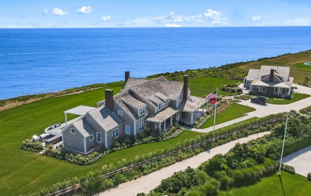 Legacy Estate On The Sconset Bluff