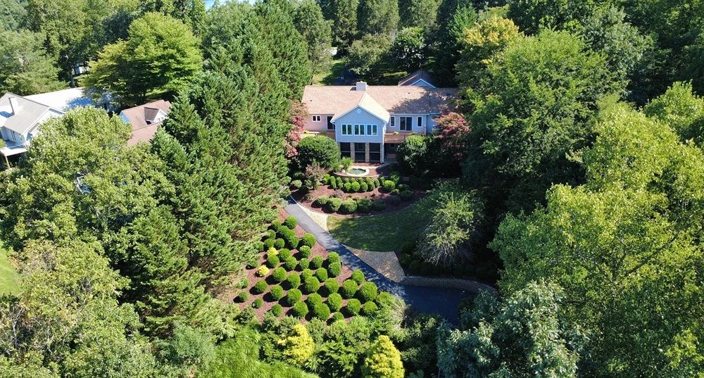 Deep-Water Lakefront Home