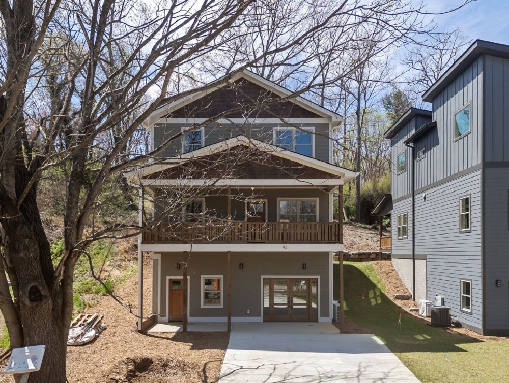 93 Glendale Ave
