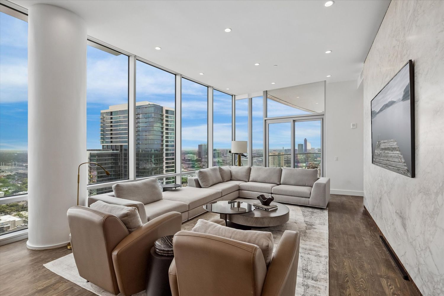 2727 Kirby Drive Apt 27J