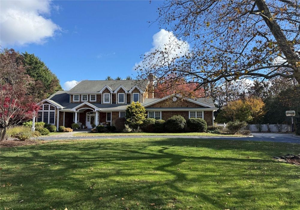 2465 Fairway Drive