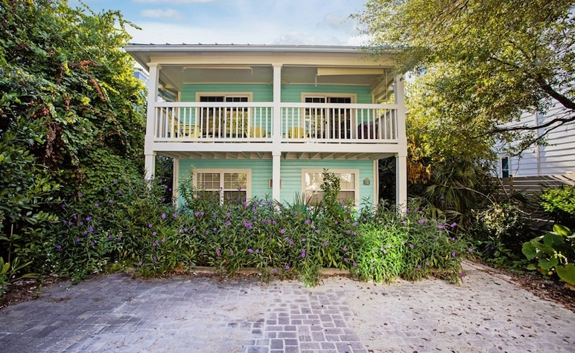 In The Heart Of Seagrove And Close To Seaside