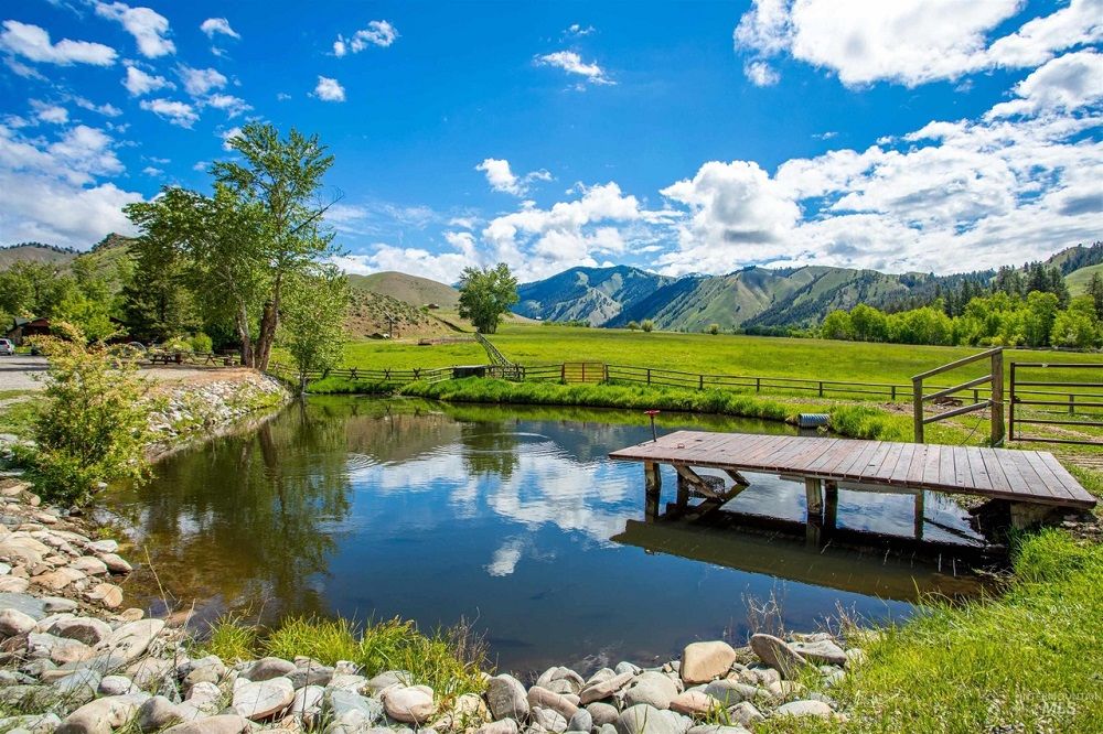 Welcome To North Mountain Ranch
