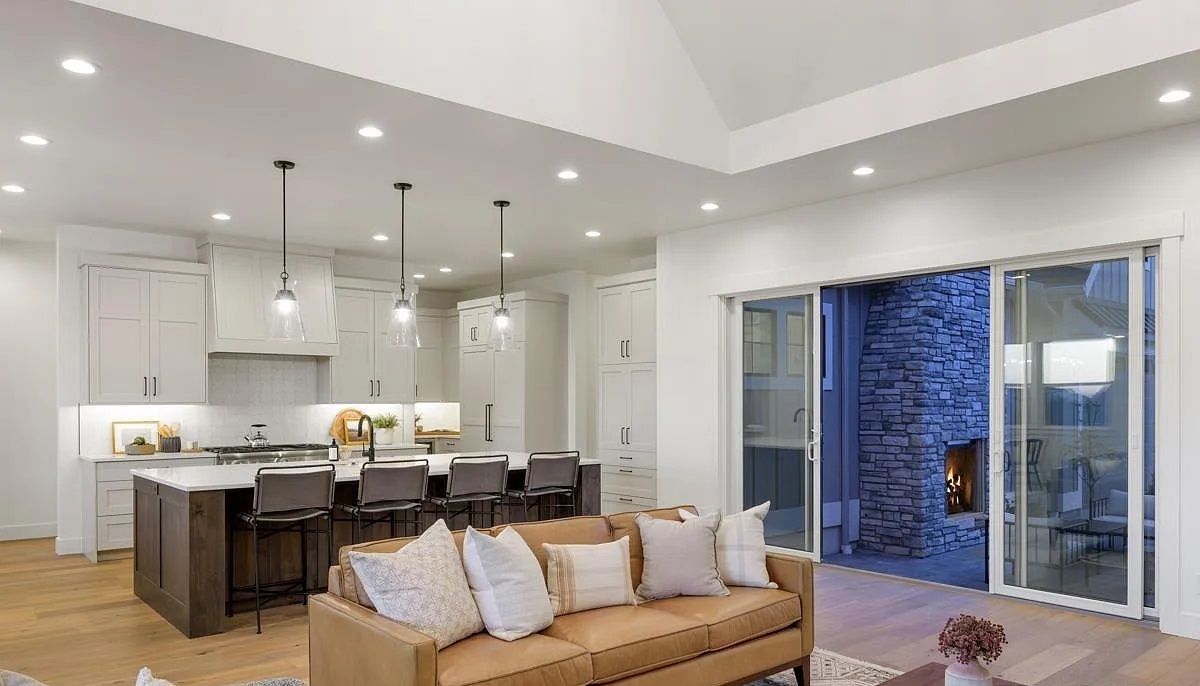 495 Discovery Drive