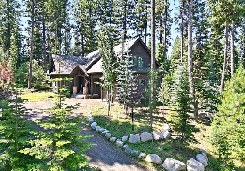 Mccall Golf Course Luxury 2-story In Spring Mtn Ranch