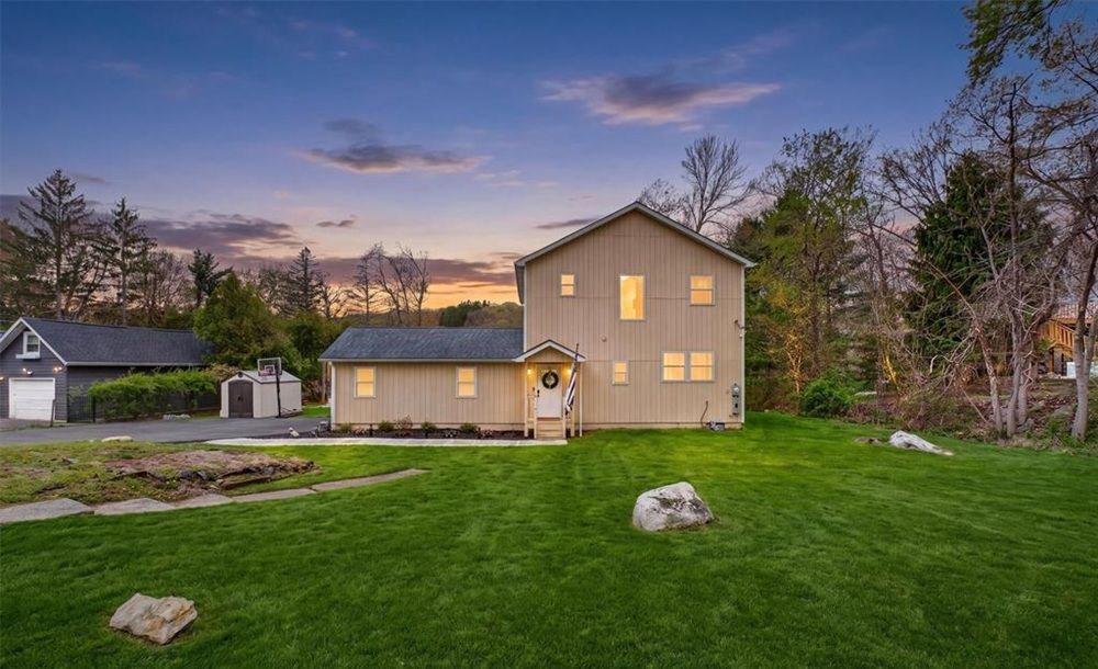 21 Kent Lake Avenue