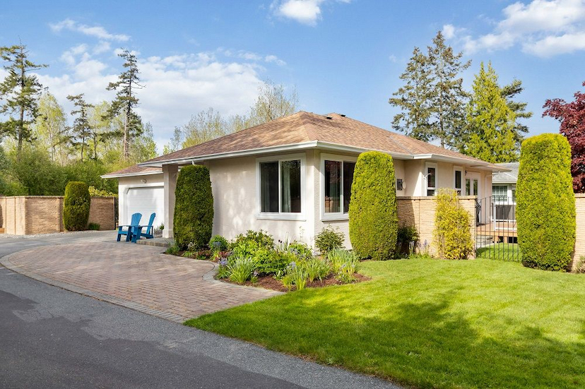 Charming And Well-Maintained Rancher