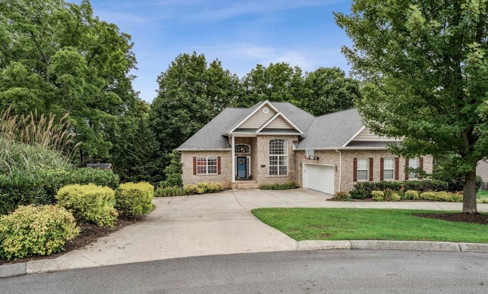 Sunset Ridge Luxury Living