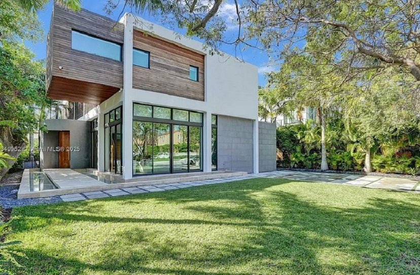 Modern Beach Living