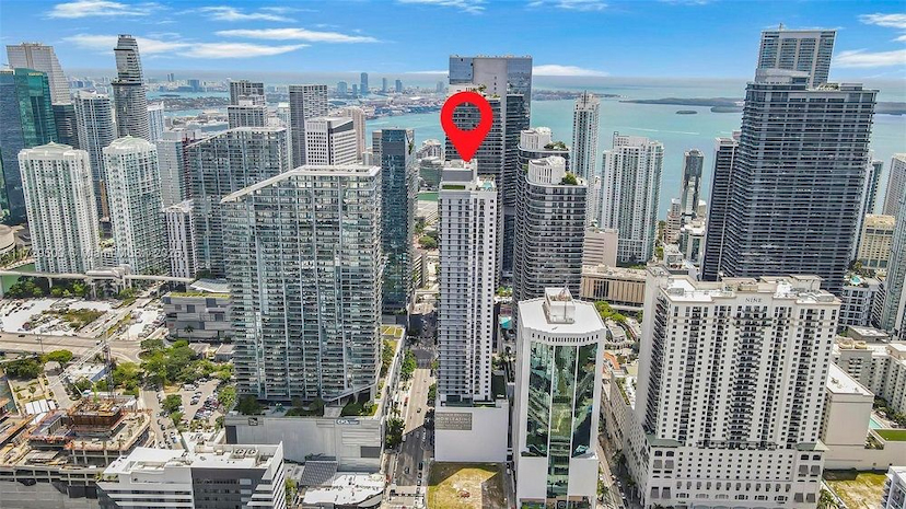 88 SW 7th St Apt 1710