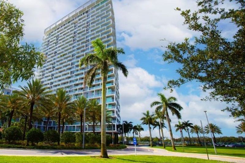 2000 Metropica Way Unit#2601