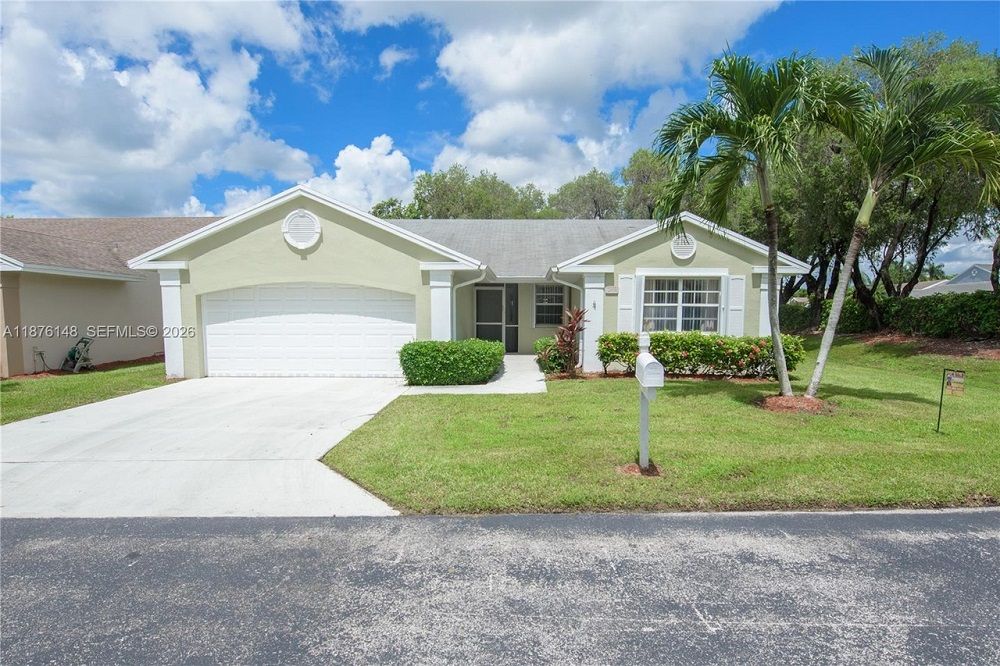 2585 SE 7th Place