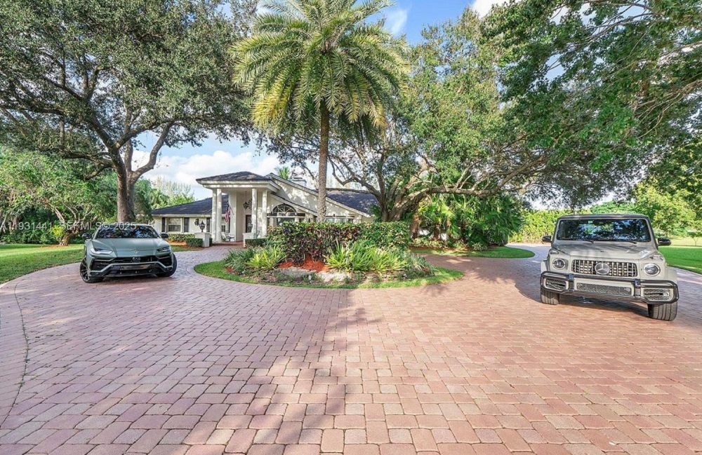 8020 NW 47th Drive