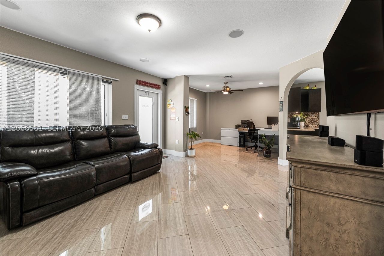 property-image-3
