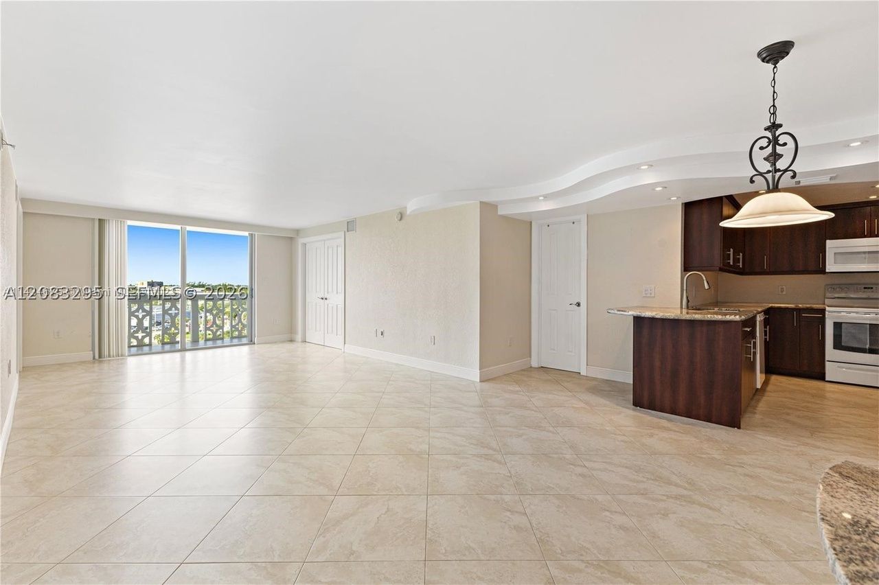 13155 Ixora Ct # 905