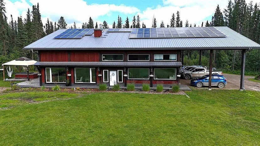 Sustainable Luxury Retreat On 51 Acres