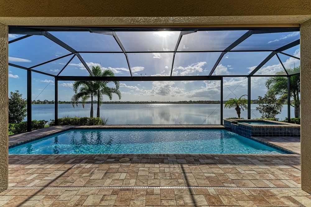 Dream Waterfront Life