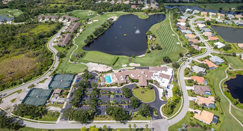 Heritage Oaks Golf & Country Club