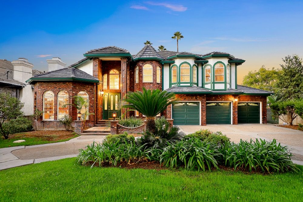Exquisite Custom-Built Estate