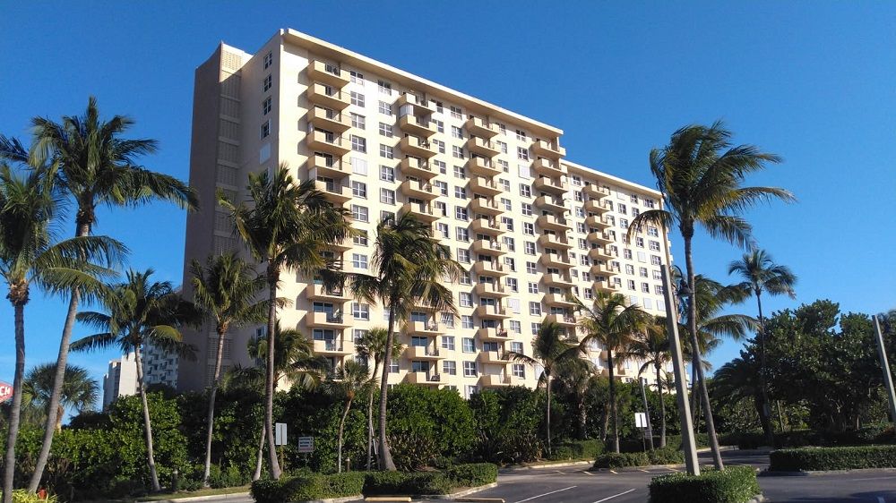 Estate Sale - Lauderdale By The Sea