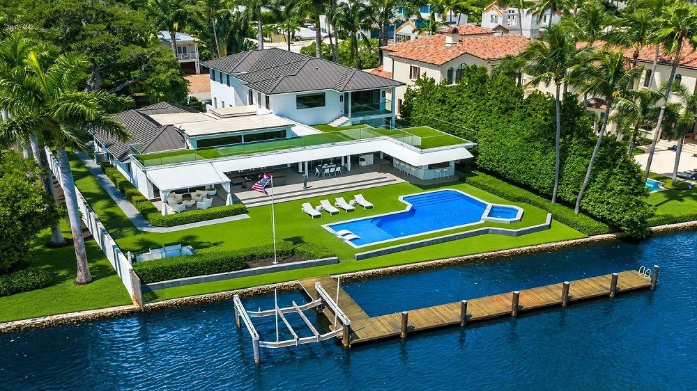 103’ Direct Intracoastal Waterfront