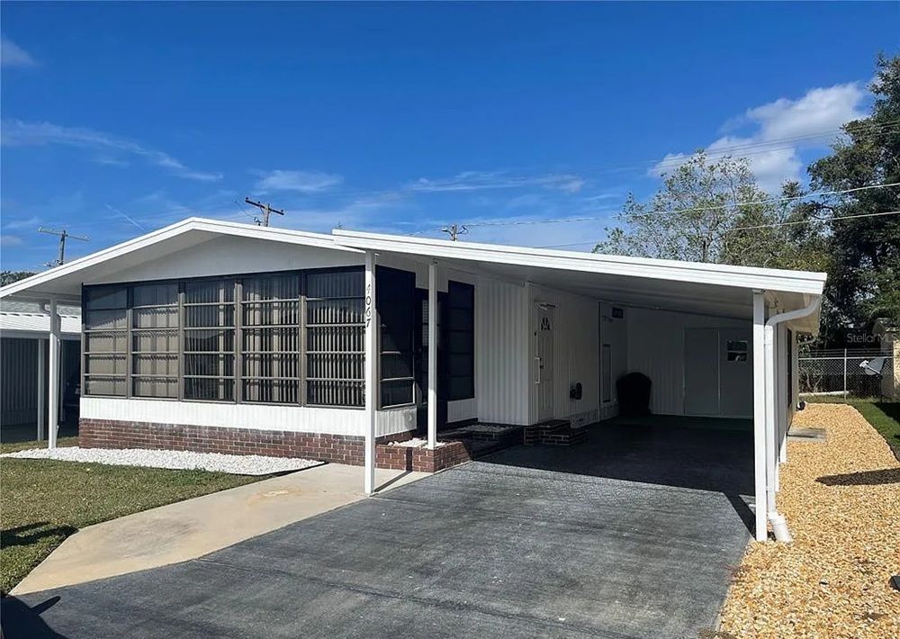 4067 Rolling Oaks Drive