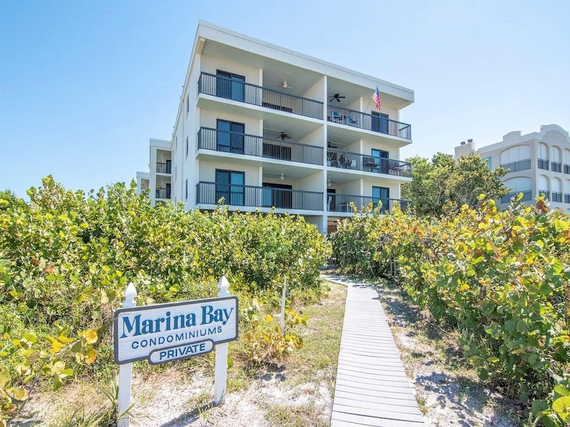 3200 Gulf Blvd APT 103