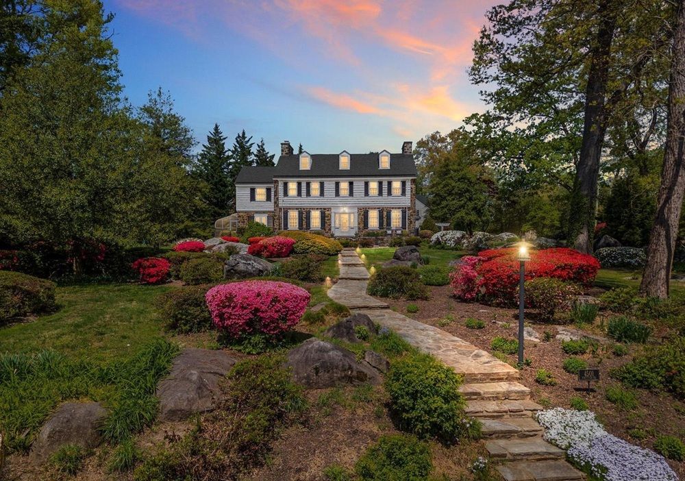 Calling All East Coast Colonial Enthusiasts