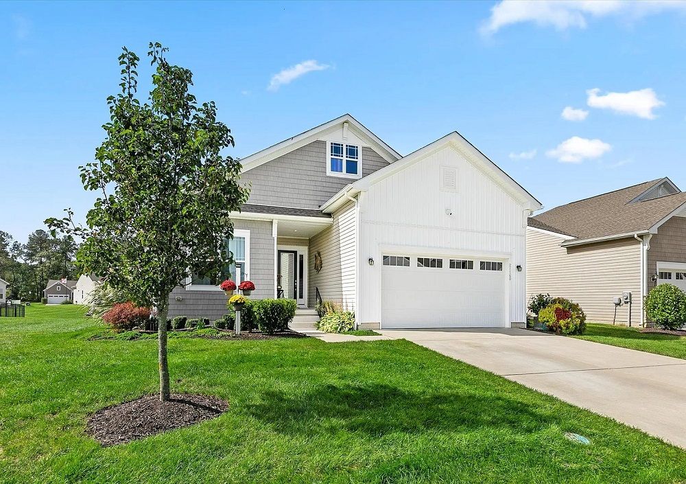 Exquisite Upgrades & Pond Views