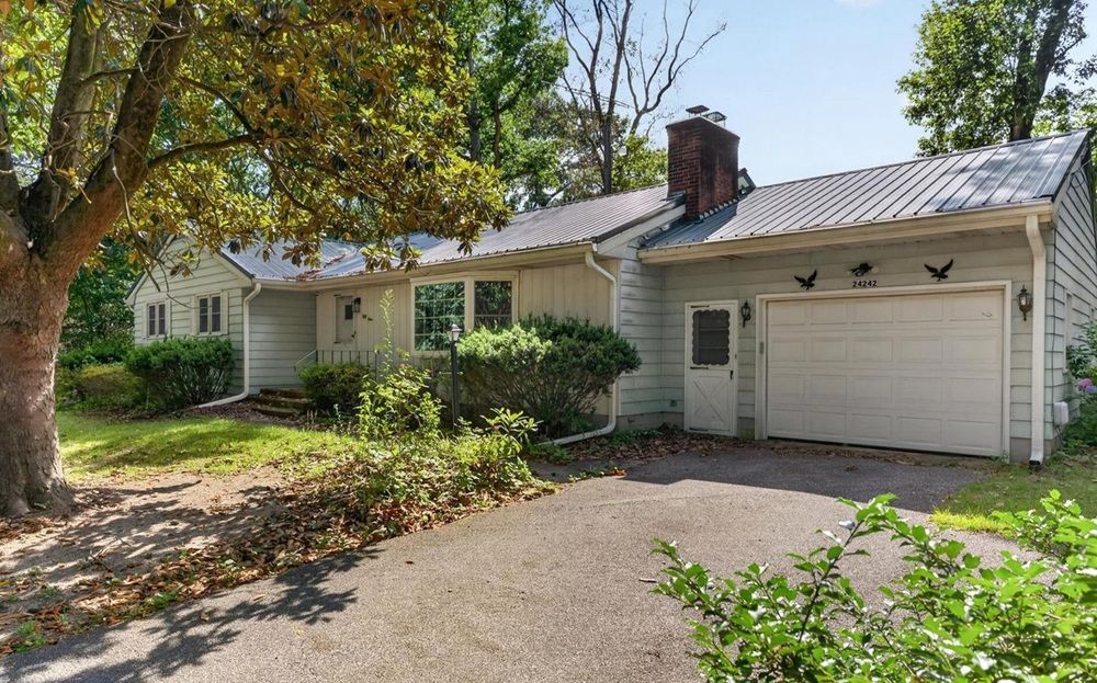 24242 Beaver Dam