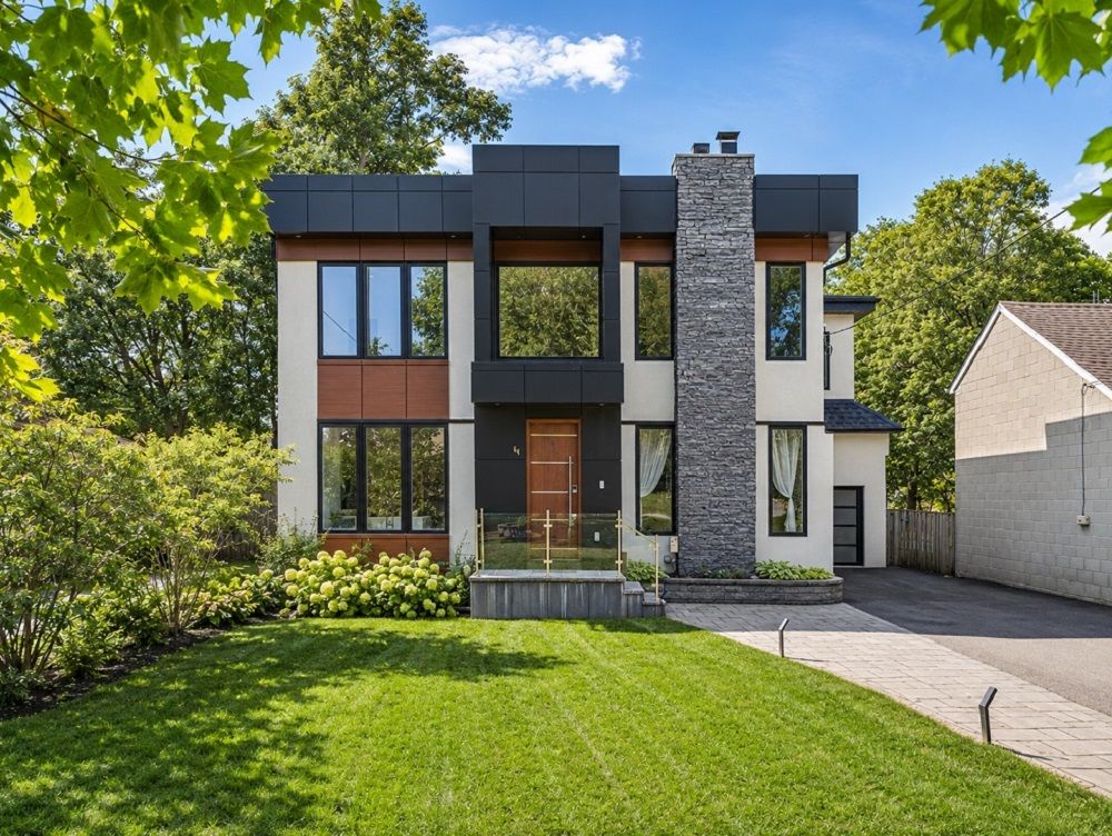 One Of Cliffcrest’s Most Extraordinary Lots